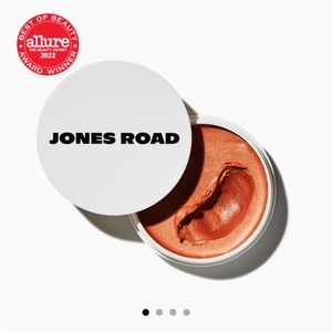Jones Road Miracle Balm in Golden Hour.